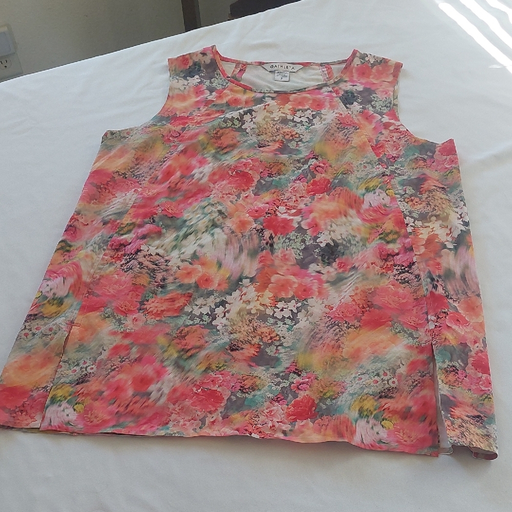 Athleta Floral Sleeveless Yoga Tank  in Coral Pink Flowers .Size S